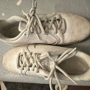 Nike cheer shoes size 8.5